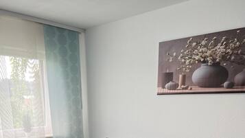 Smart-TV, DVD-Player, Stereoanlage