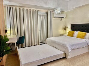 1 slaapkamer, een strijkplank/strijkijzer, wifi, beddengoed