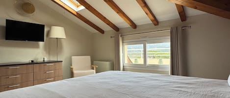 2 Schlafzimmer, Bügeleisen/Bügelbrett, Internetzugang, Bettwäsche