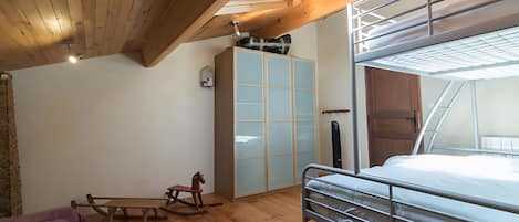 5 chambres, fer et planche Ă repasser, Wi-Fi