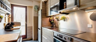 Room-cosy Room in Luxury Apartment & 3 s