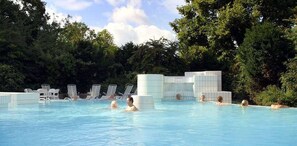 Pool - Room-cosy Room in Luxury Apartment & 3 s (Mondorf-les-Bains)