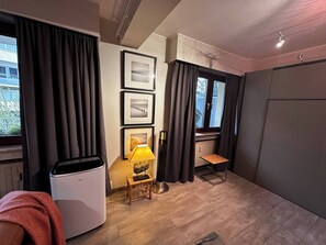 Shared Dormitory, 1 Bedroom, Accessible, Balcony | Interior