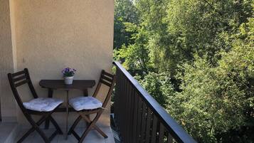 Shared Dormitory, 1 Bedroom, Accessible, Smoking | Balcony