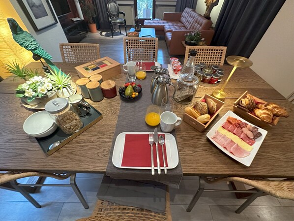 Shared Dormitory, 1 Bedroom, Accessible, Balcony | Dining