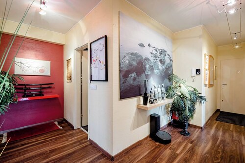 Room-cosy Room in Luxury Shared Apartmen