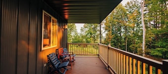 Mohican Forest Cabin • Firepit • Deck & Grill