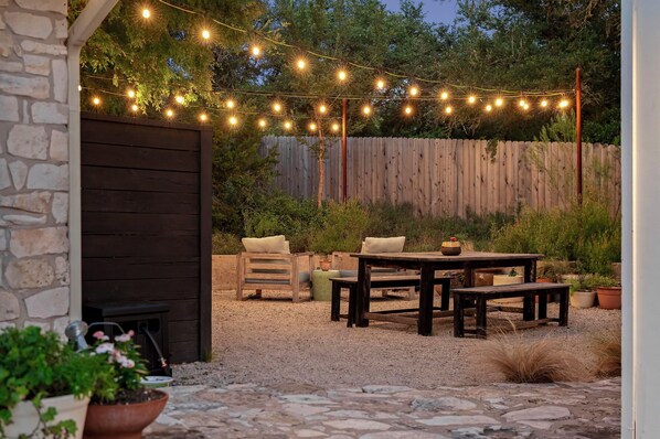 Outdoor dining