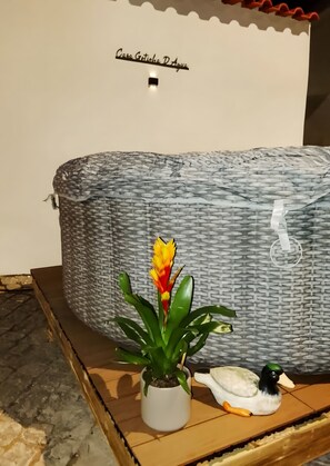 Interior - Holiday Home 'Gotinha D' Água' with Private Garden, Jacuzzi, Wi-Fi & Air Conditioning (Alcaria Ruiva)