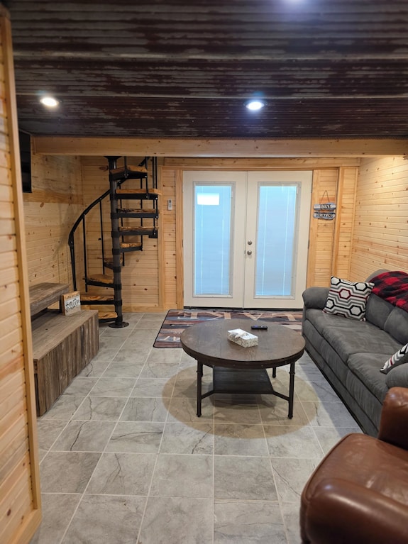 Step Back In Time With Modern Comfort In This Beautifully Preserved 1915 Home. - Keystone Lake, OK