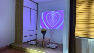 Apartamento luxo, sacada, vista para a cidade | Wi-Fi de cortesia