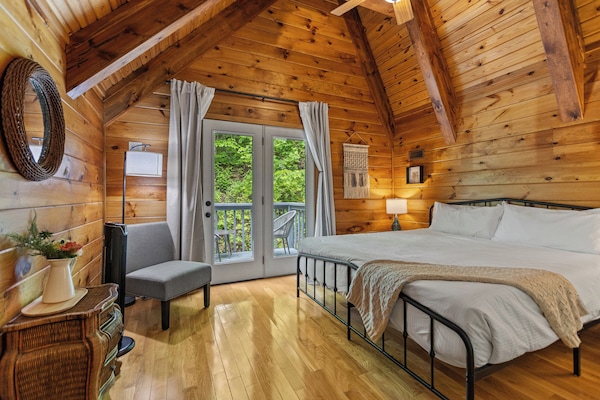 3 dormitoris, escriptori, planxa i posts de planxar i wifi gratuïta