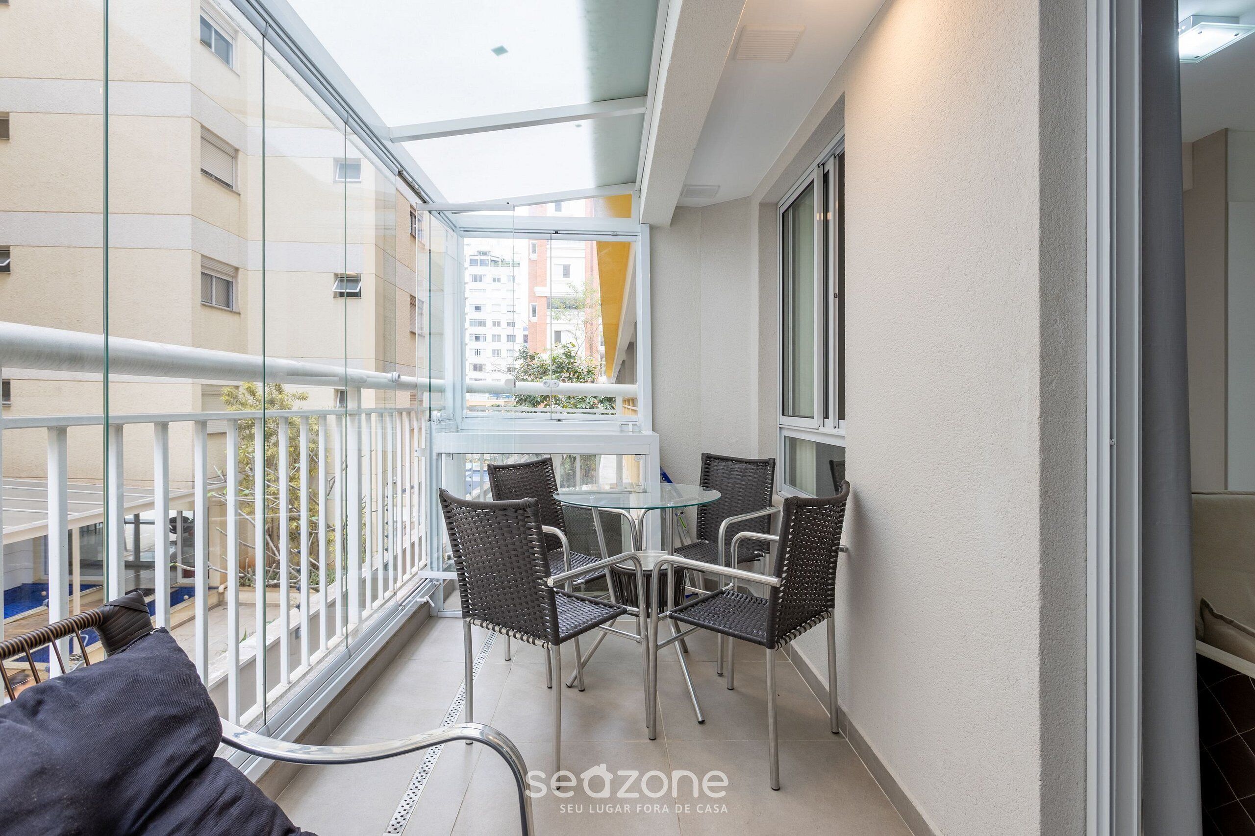 Basic Apartment | Terrace/patio