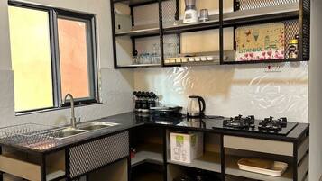 Parrilla de estufa y lavavajillas