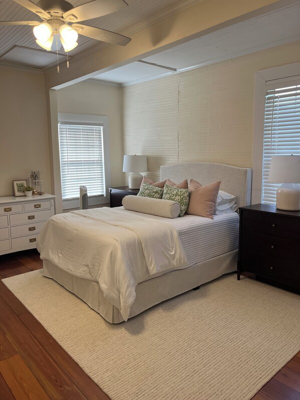 5 habitaciones, internet y ropa de cama 