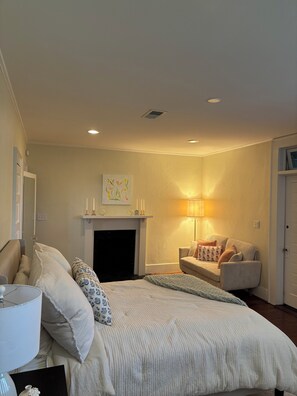 5 bedrooms, Internet, bed sheets