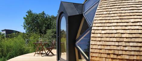 تناول الطعام بالخارج