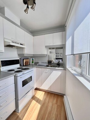 Private kitchen - Studio moderne à Ville-Marie – Au cœur de Montréal (Montréal)