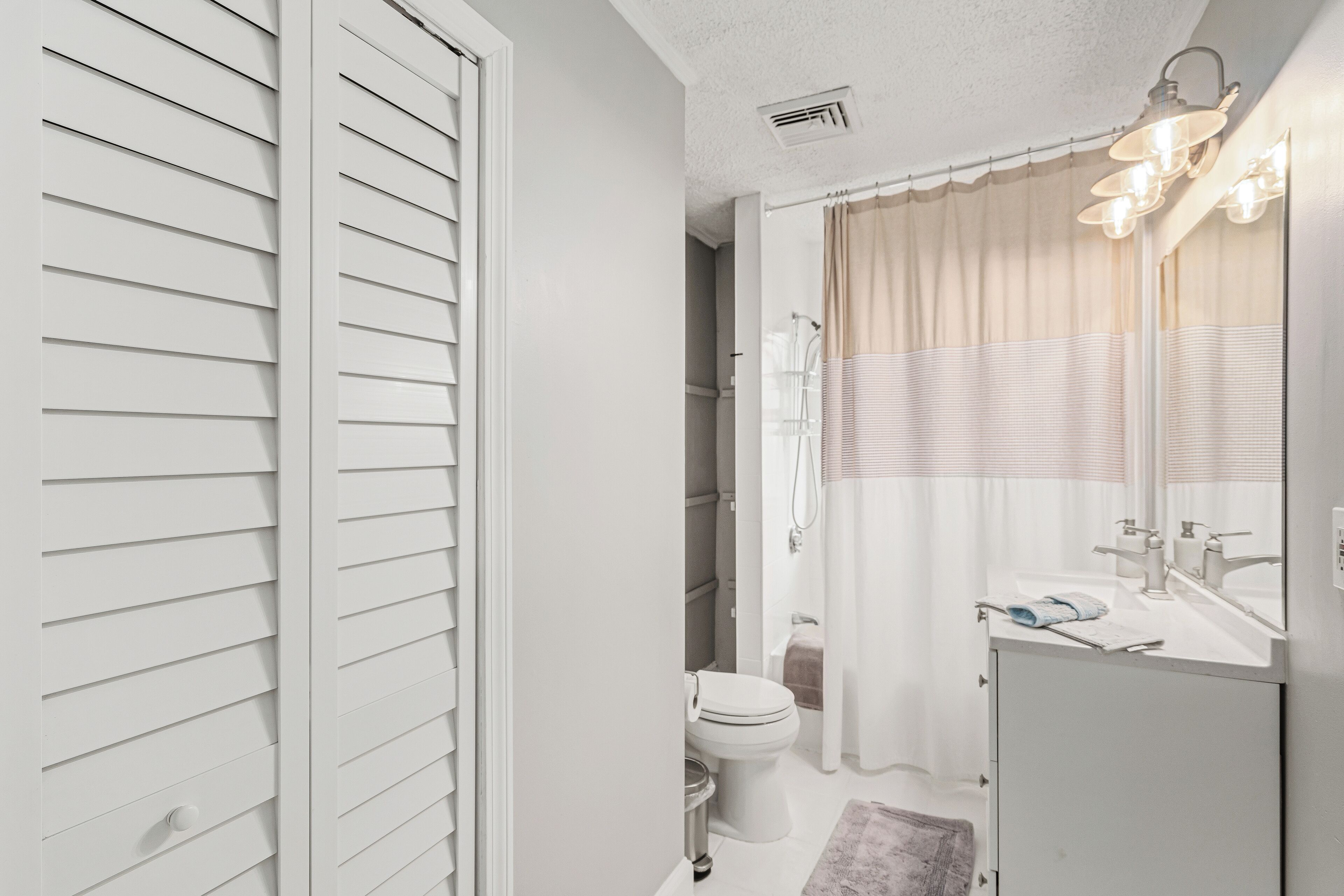 Hair dryer, towels, toilet paper