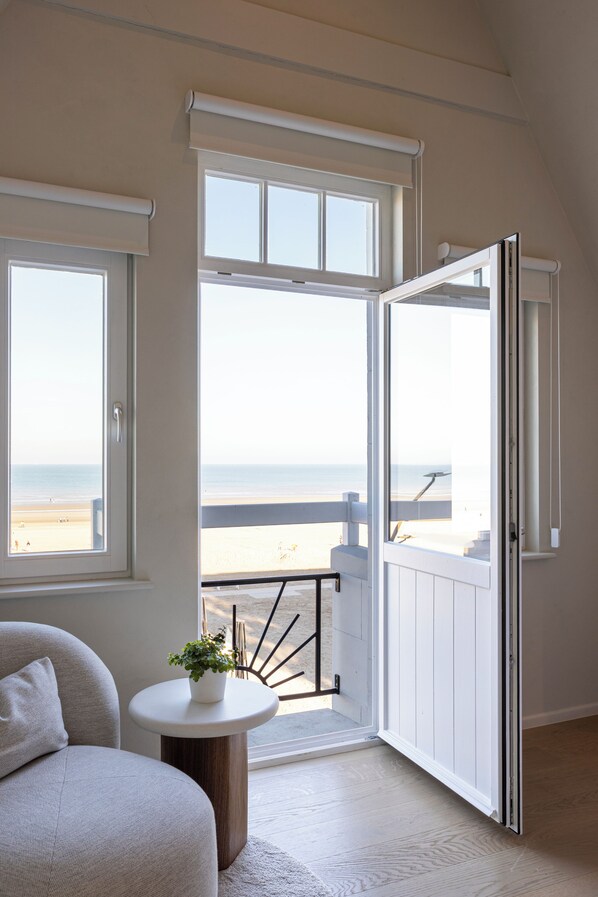 Smart-tv, pejs, musikbibliotek, stereoanlæg