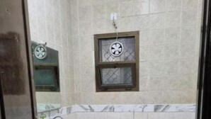 Bathroom - Economy Double Room 1 (Al Ain)