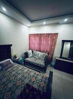 5 chambres, accès Internet, draps fournis