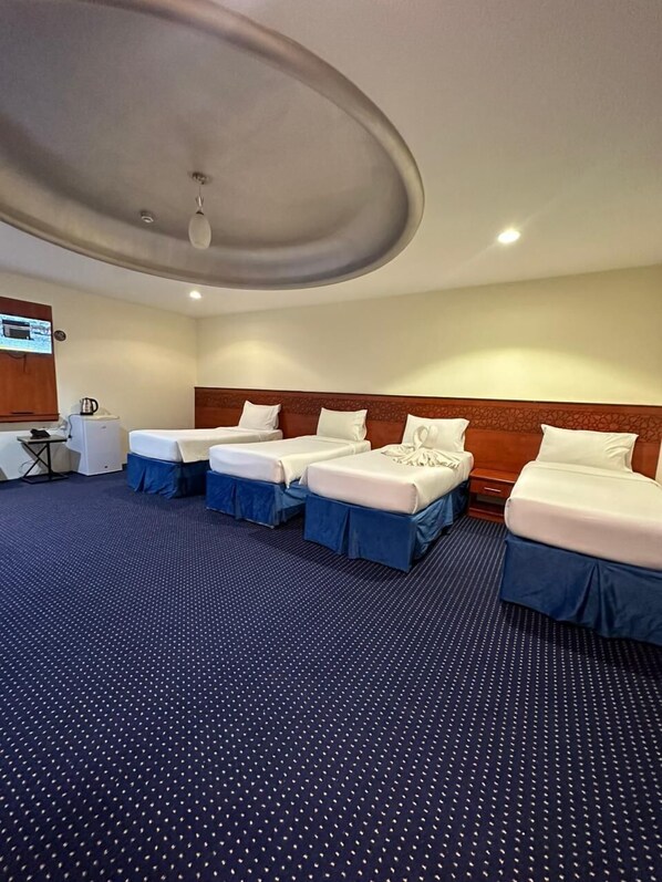 Basic Room, Multiple Beds