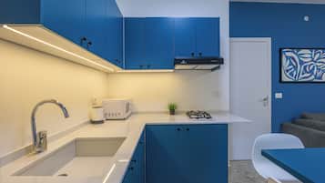 Amar - City view Studio & Balcony | Private kitchenette | Mini-fridge, microwave, stovetop, electric kettle