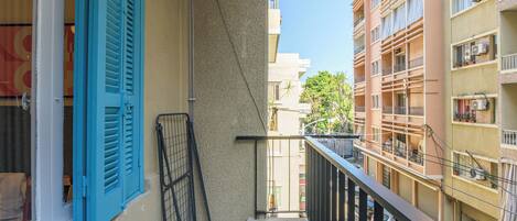 Rai - City view Studio & Balcony | Balcony