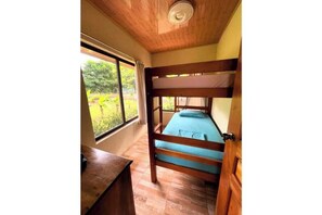 2 slaapkamers, gratis wifi, beddengoed, rolstoeltoegankelijk