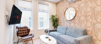 Mont Royal Suites