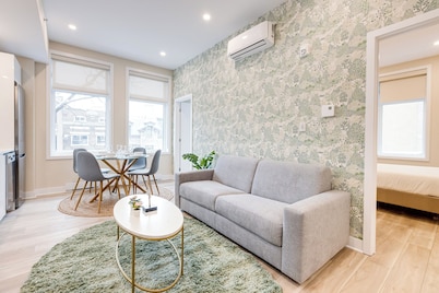 Mont Royal Suites