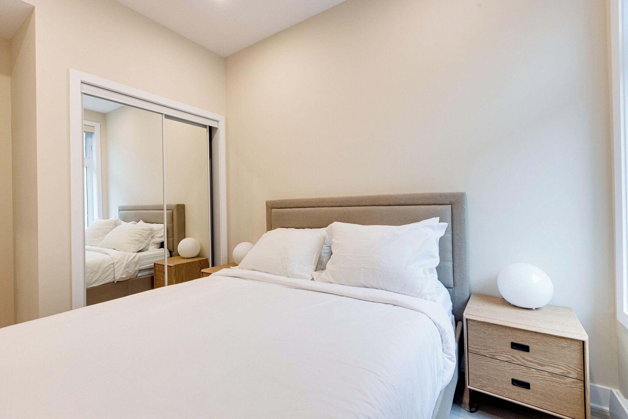 Silitysrauta/-lauta, ilmainen Wi-Fi