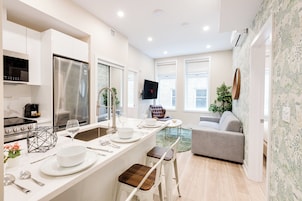 Superior Apartment 7, City View | Nappalirész | Okostévé, Netflix és streamszolgáltatások