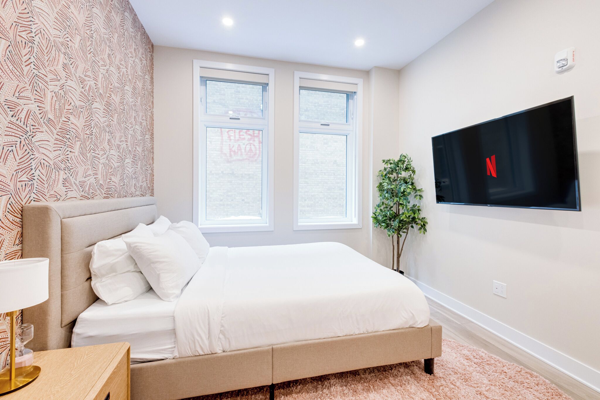 Silitysrauta/-lauta, ilmainen Wi-Fi