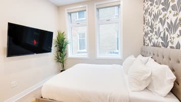 Estudi en suite urbà | Planxa i posts de planxar i wifi gratuïta