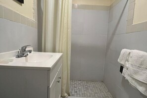 Free toiletries, towels