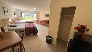 Chambre Double, 2 grands lits | Literie de qualité supérieure, bureau