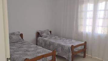 2 habitaciones, tabla de planchar con plancha y internet