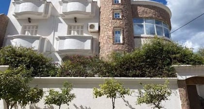 3 min from the beach