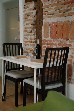 Dining - GuestReady - Unique stay near City Sights (Madrid)