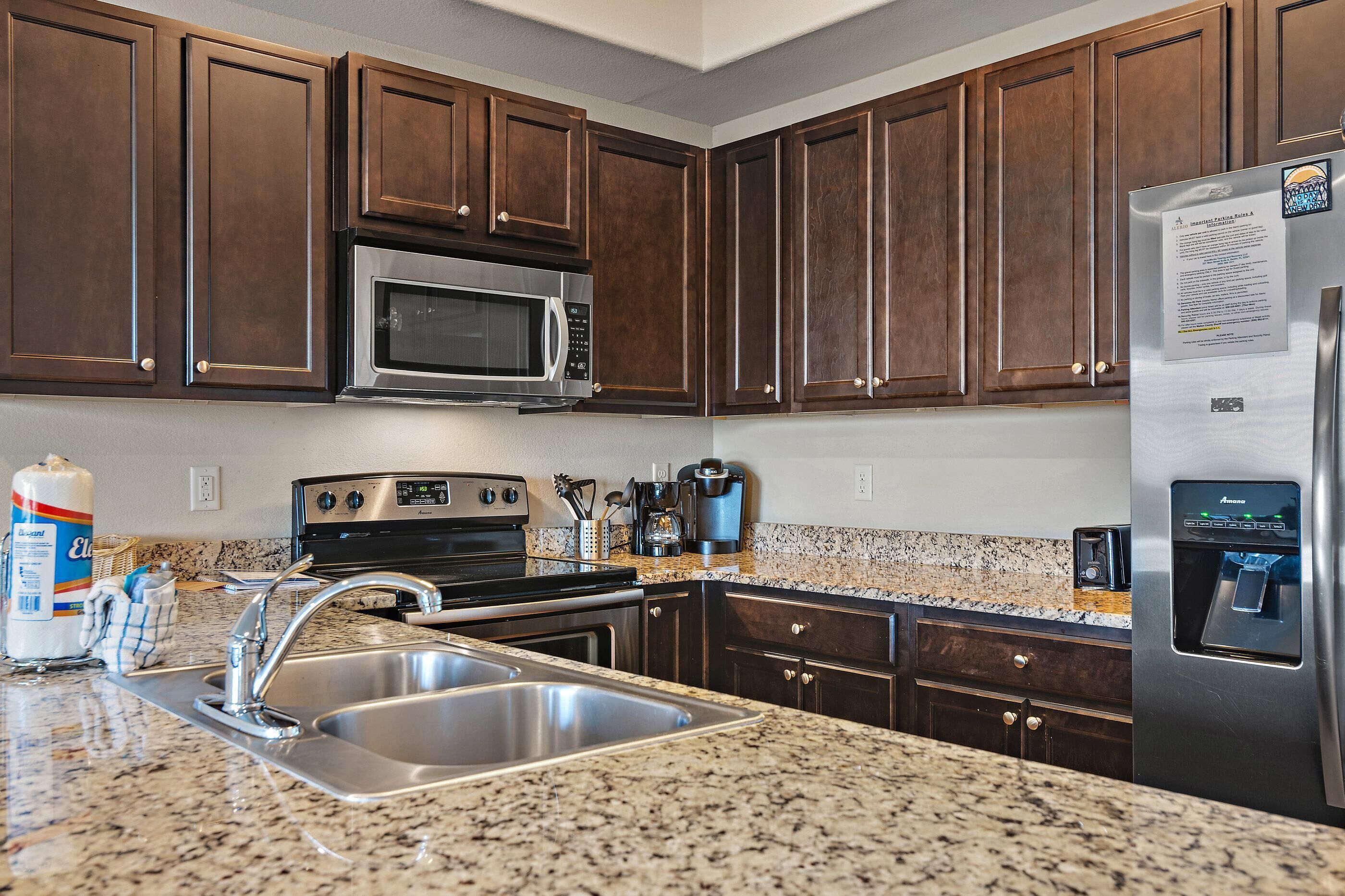 Condo, Multiple Beds (Alerio B401) | Private kitchen