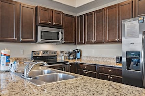 Condo, Multiple Beds (Alerio B401) | Private kitchen