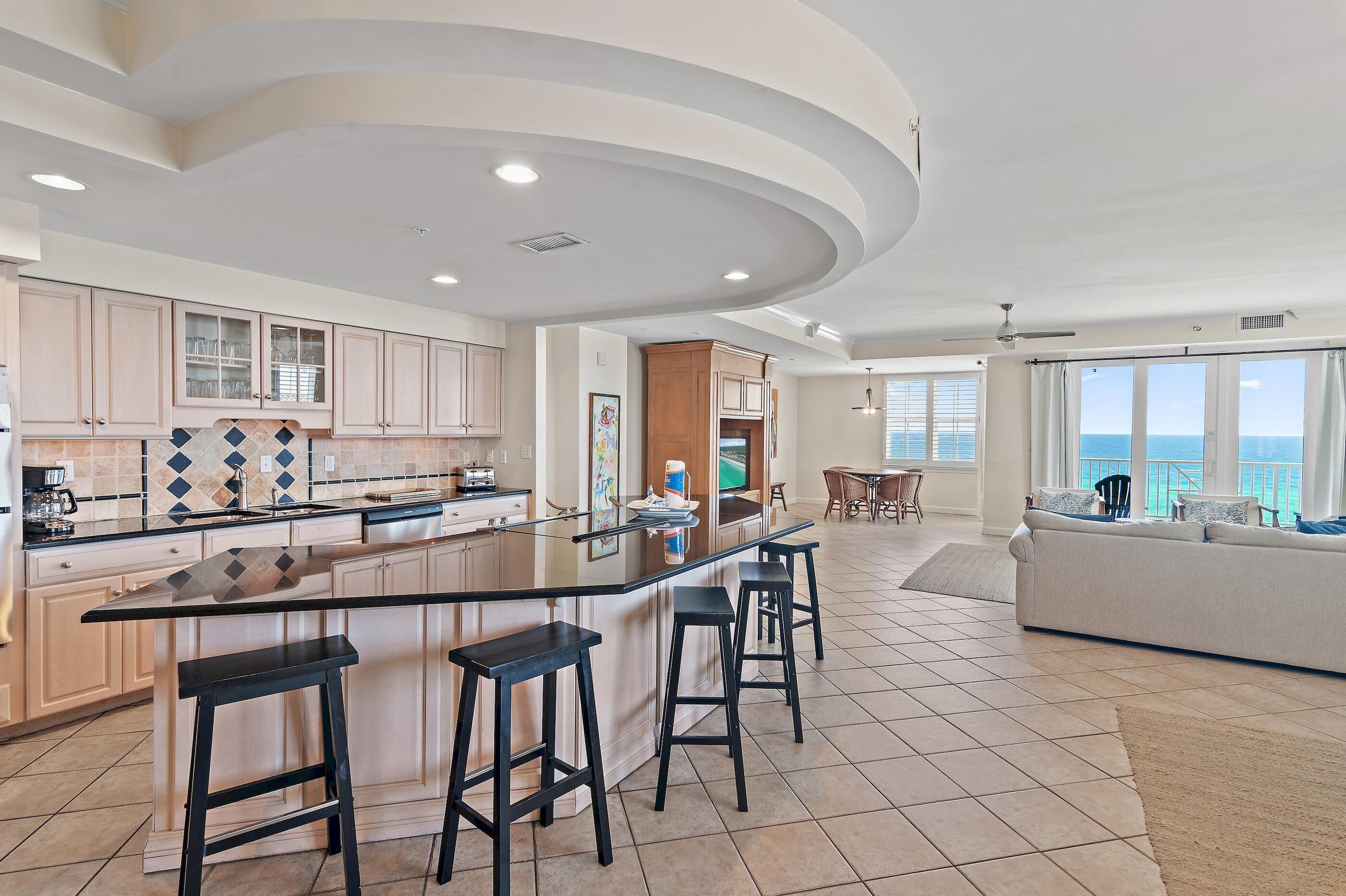 Condo, várias camas (Inn at Crystal Beach 611) | Parte interna