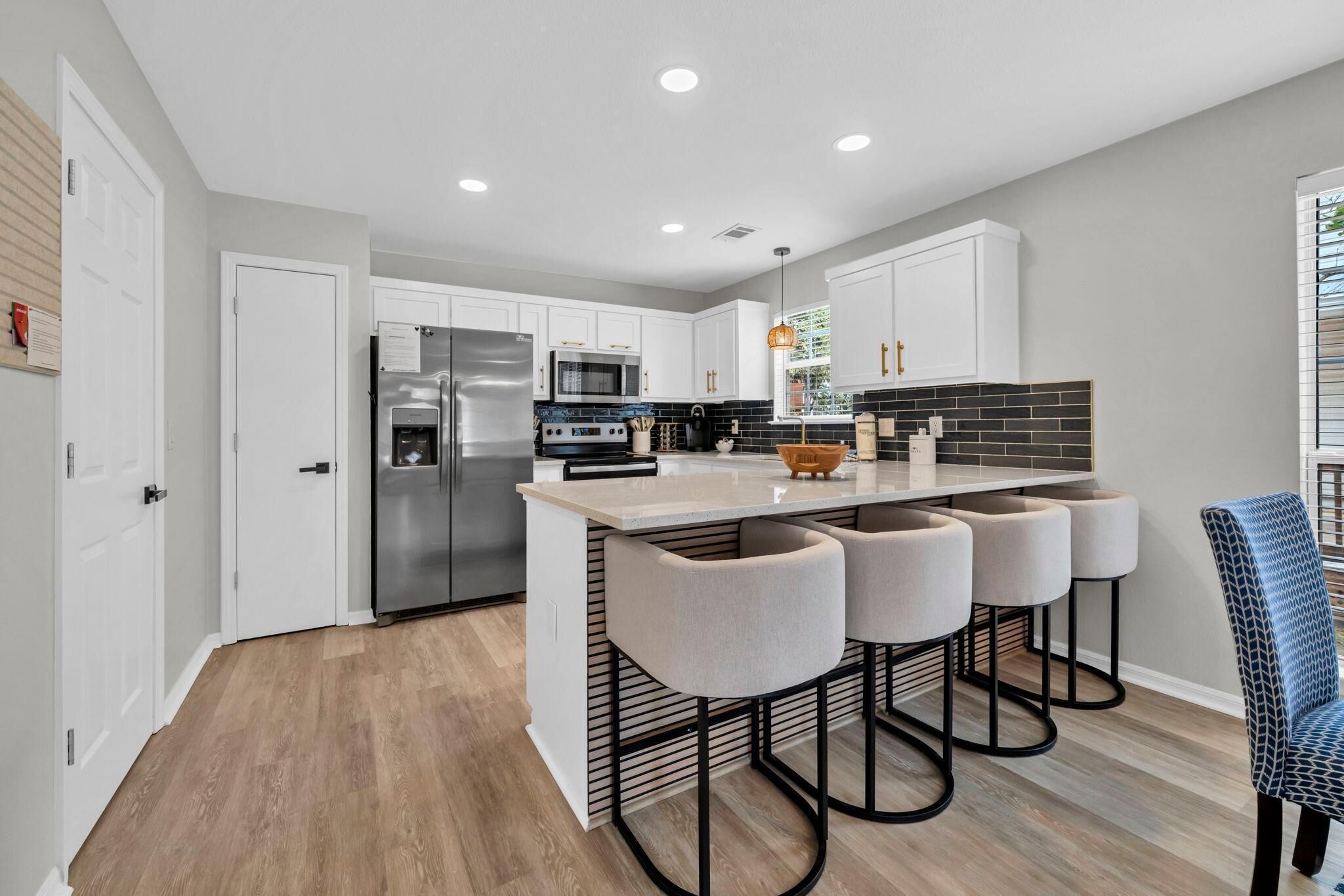 House, Multiple Beds (Milo's Beach Bungalow) | Private kitchen