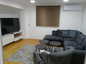 Living area - Villa Icarus Sarajevo (Sarajevo)