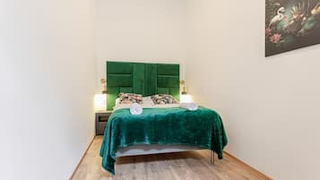 1 Schlafzimmer, Schreibtisch, WLAN, Bettwäsche