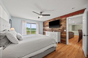 3 bedrooms, iron/ironing board, Internet, bed sheets