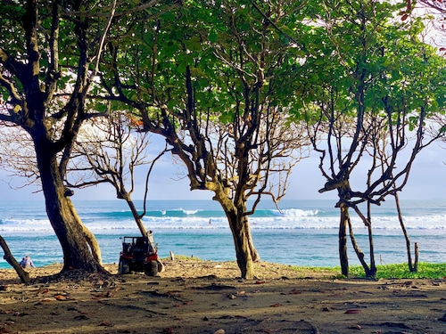 La Curadina Encuentro Surf Resort