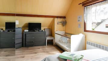 3 chambres, fer et planche à repasser, Wi-Fi, literie fournie